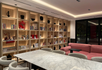 A House Saigon: Library Lounge – Đặt phòng họp và không gian sáng tạo độc đáo